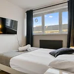 Kings Cross Apartment 4 Br